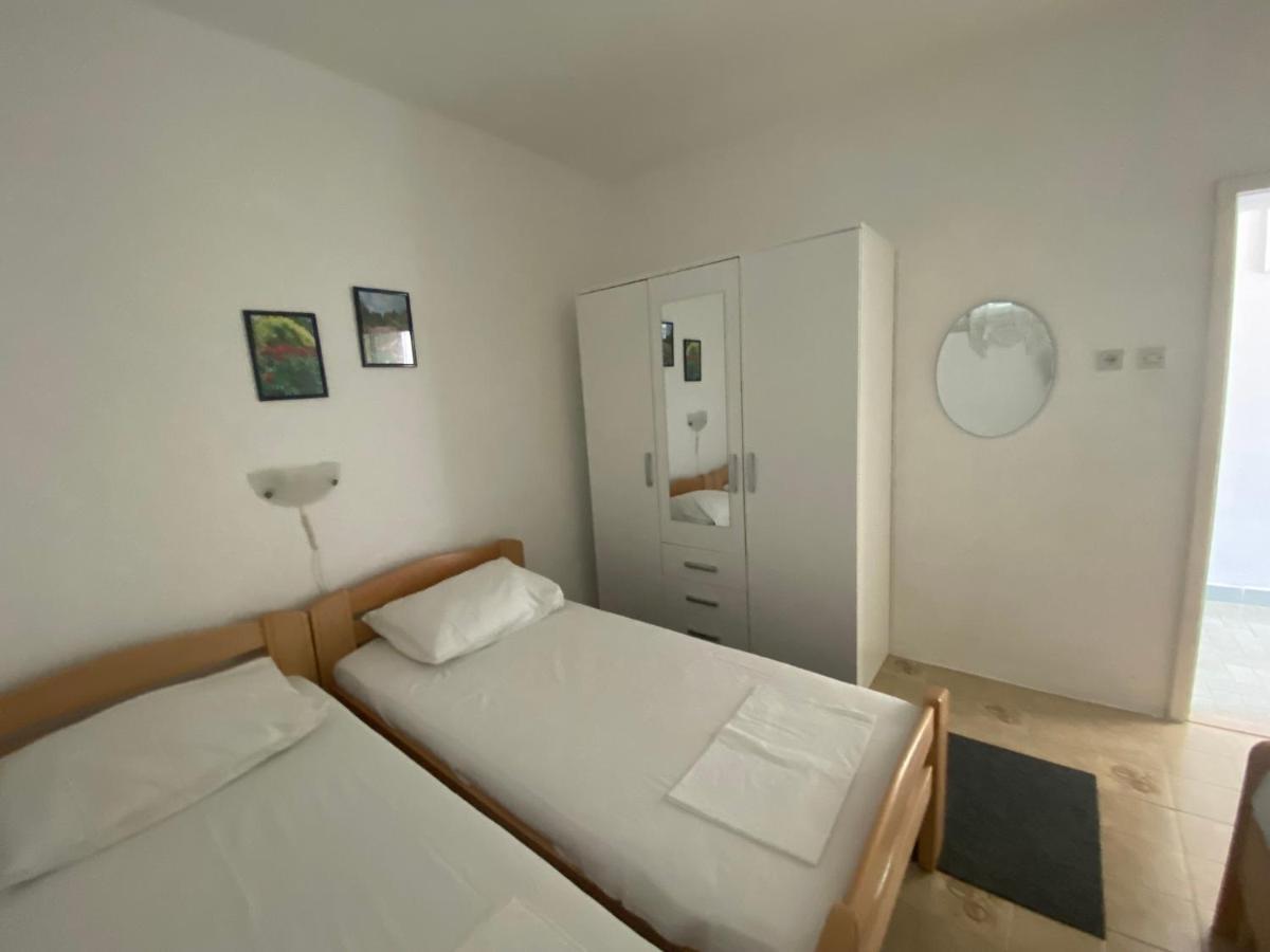 Apartments Gaspar Podaca Buitenkant foto